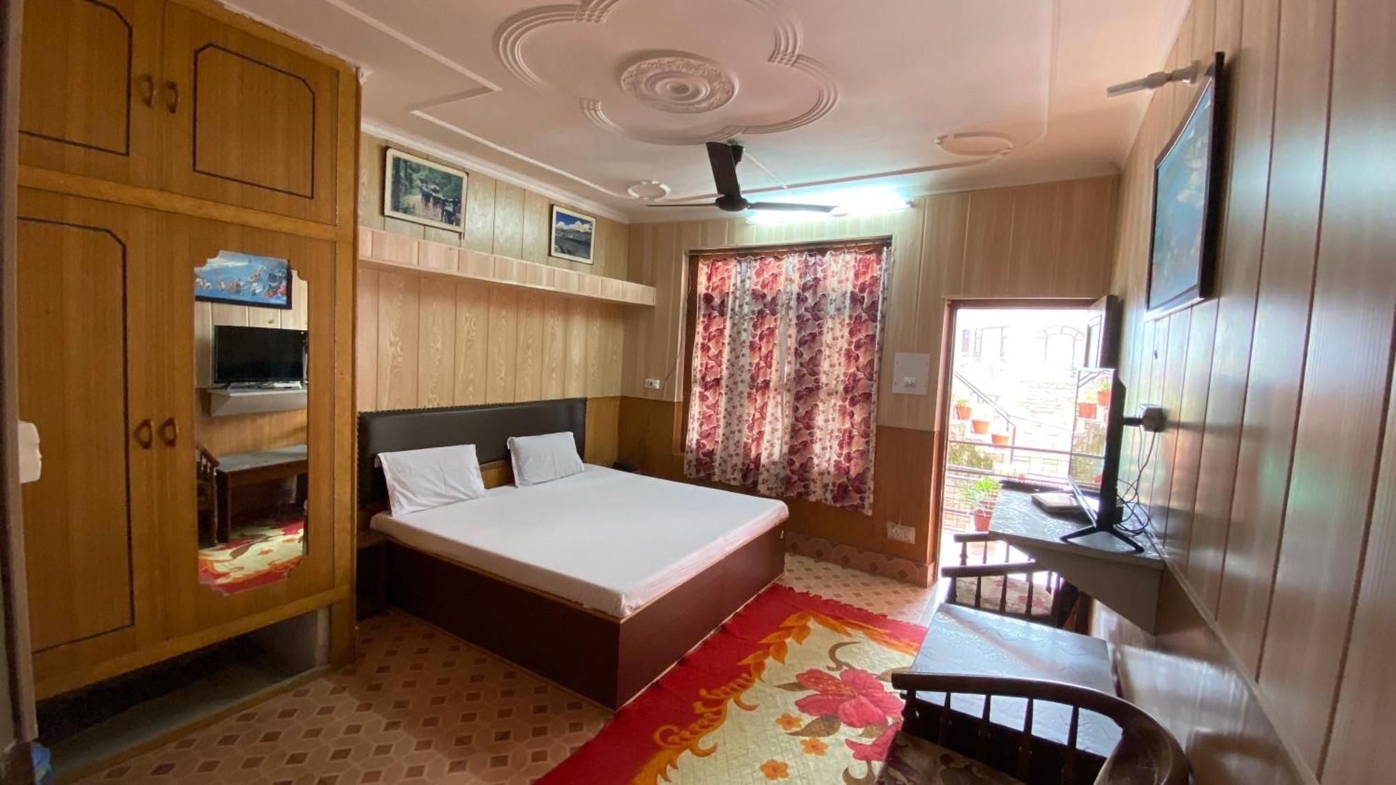 Hotel Ekant Lodge McLeod Ganj Εξωτερικό φωτογραφία